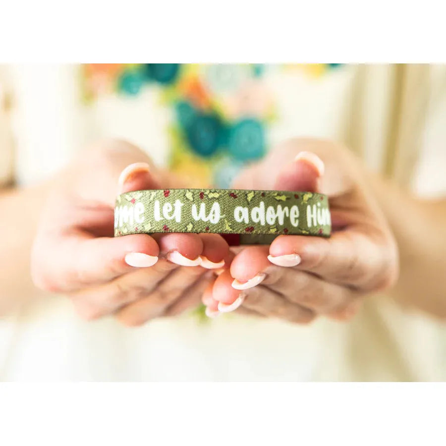 Come Let Us Adore Him Christmas Holly KIDS Stretch Bracelet - Kingfolk Co