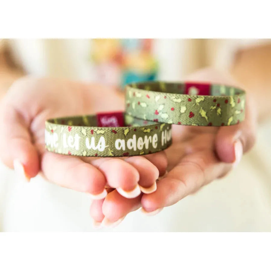 Come Let Us Adore Him Christmas Holly KIDS Stretch Bracelet - Kingfolk Co