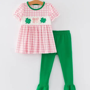 St. Patrick's Day Smocking 4-leaf Clover Plaid Bow Embroidered Set