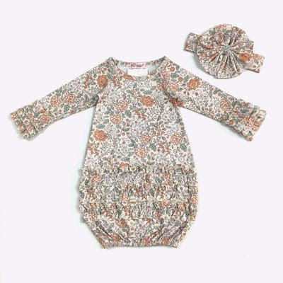 Dizzy Daisy Baby Gown + Bow - Clover Cottage